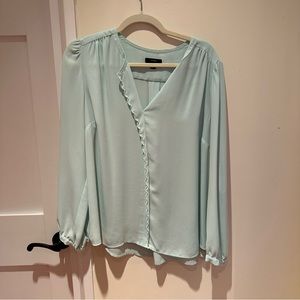 J. Crew mint green blouse with scallop hem detail size XL